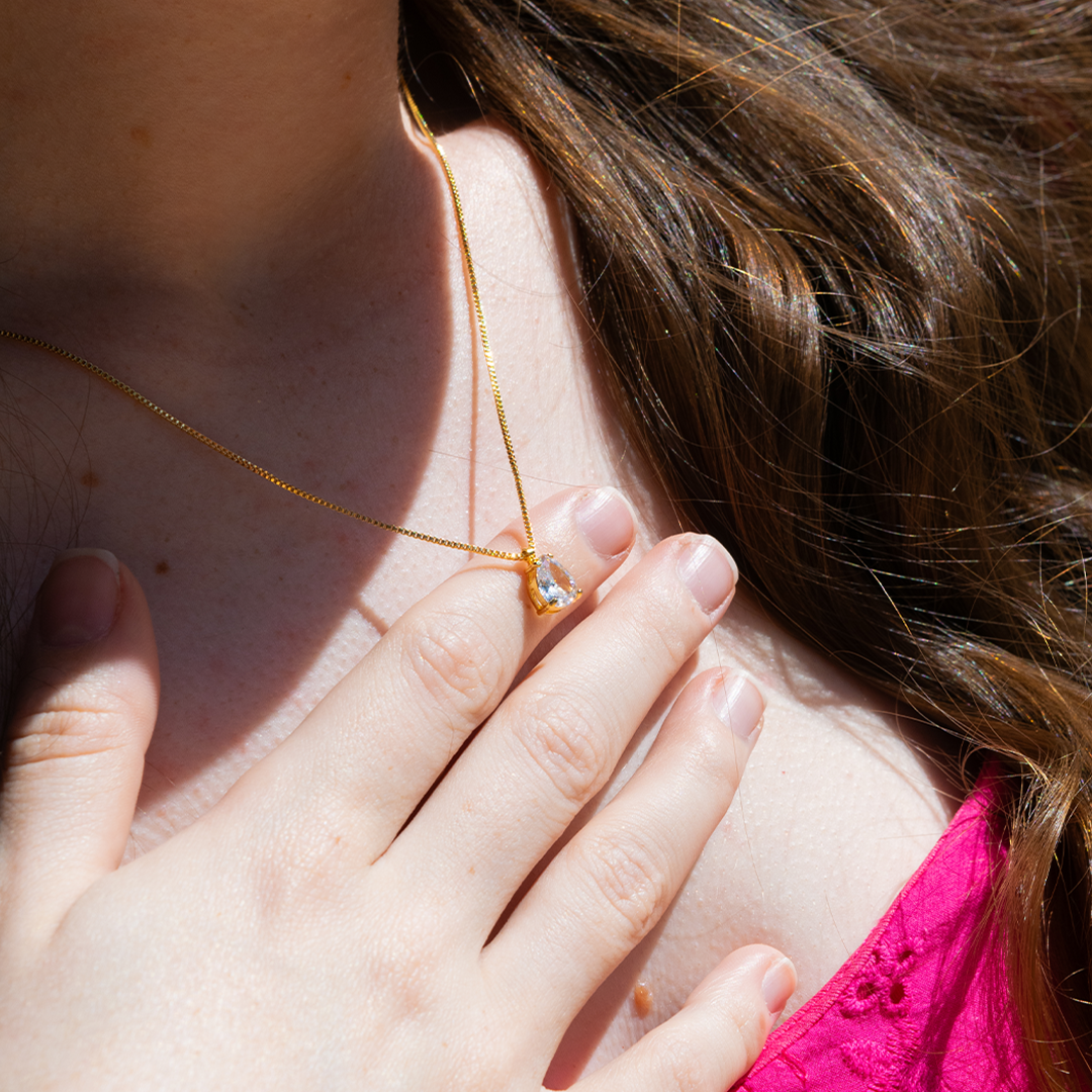 Conjunto Gota Detalhado Ouro 18K