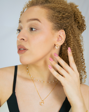 Colar Choker Elos Retangulares e Pérolas de Corações Ouro 18K