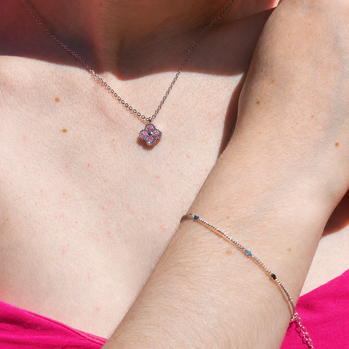 Pulseira Chapinhas de Coração Ródio Branco