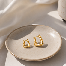 Brinco Dupla Argola Triangular Lisa Ouro 18K