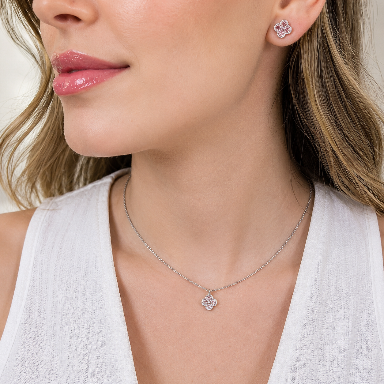 Conjunto Flor de Zircônia Rosa Ródio Branco