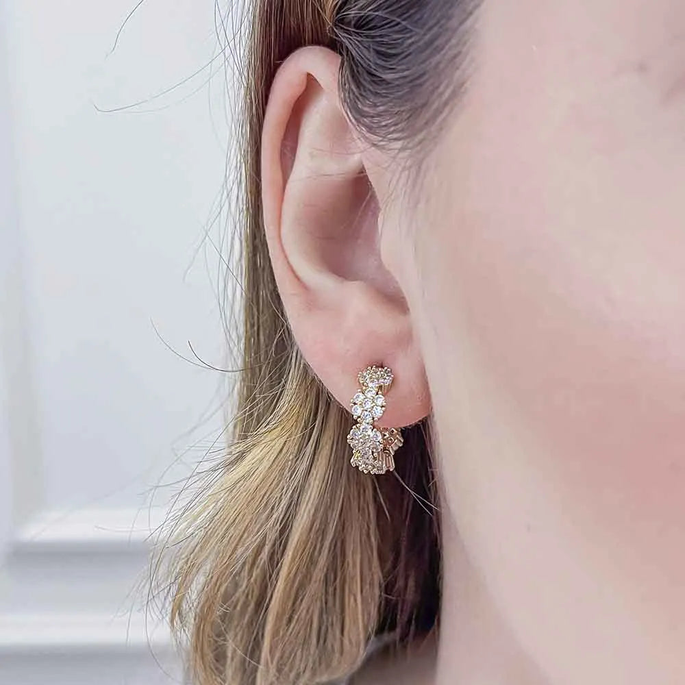 Brinco Argola Flores Cravejadas Cristal