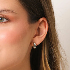 Brinco Argola Meio Abaulada Lisa Pequena Ródio Branco